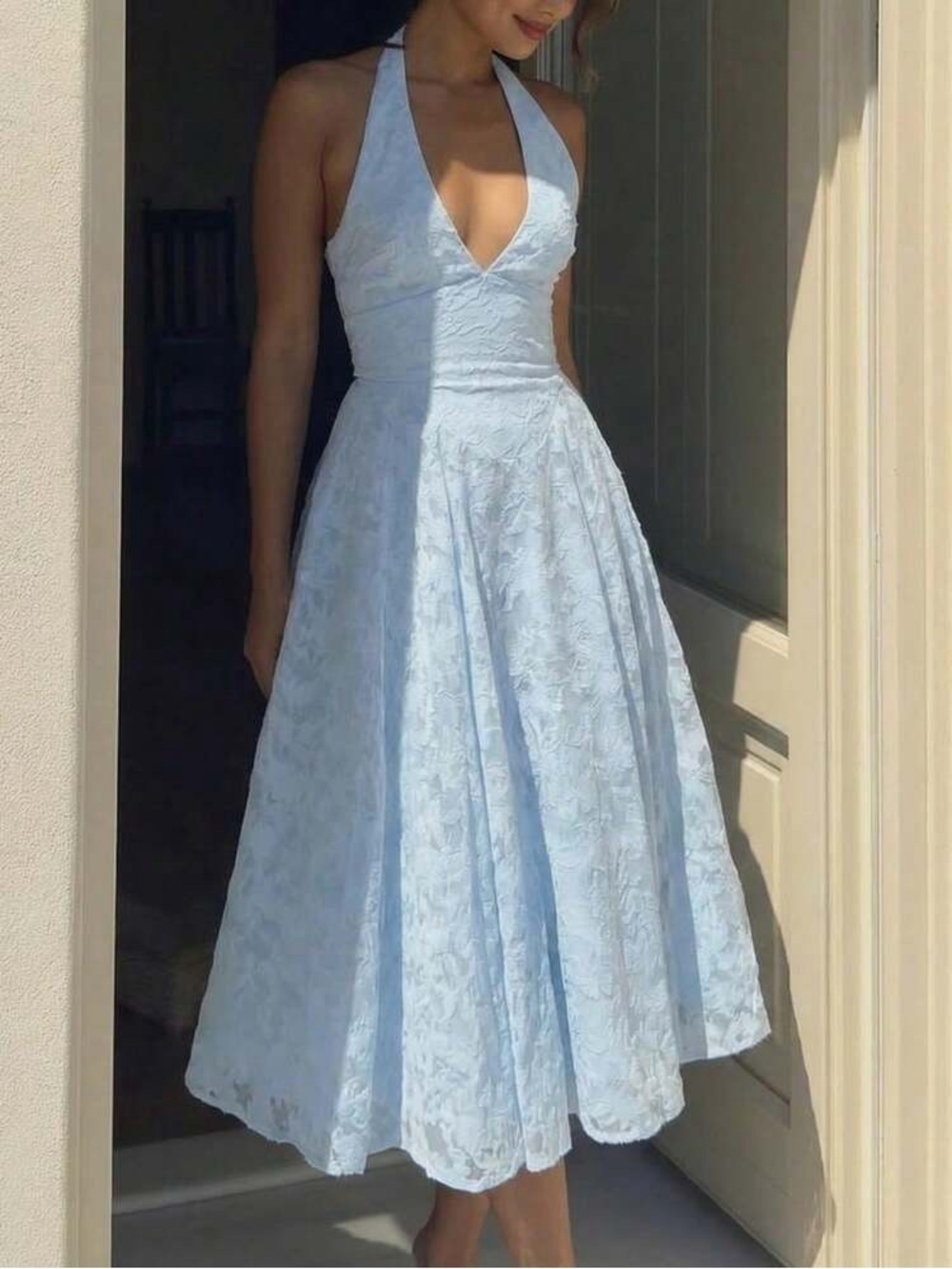 HOUSE OF CB Arietta Floral Jacquard Plunge Halter Neck Dress Sz M A-C NWOT $289 - Picture 4 of 16